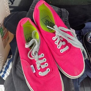 Women’s size 7 Vans